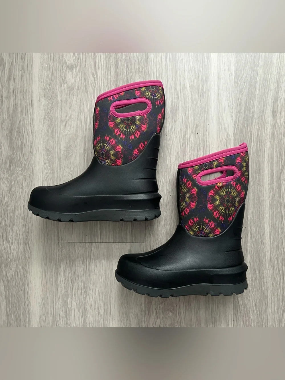 Bogs Neo Classic Waterproof Insulated Winter Boots Black Pink Youth 3